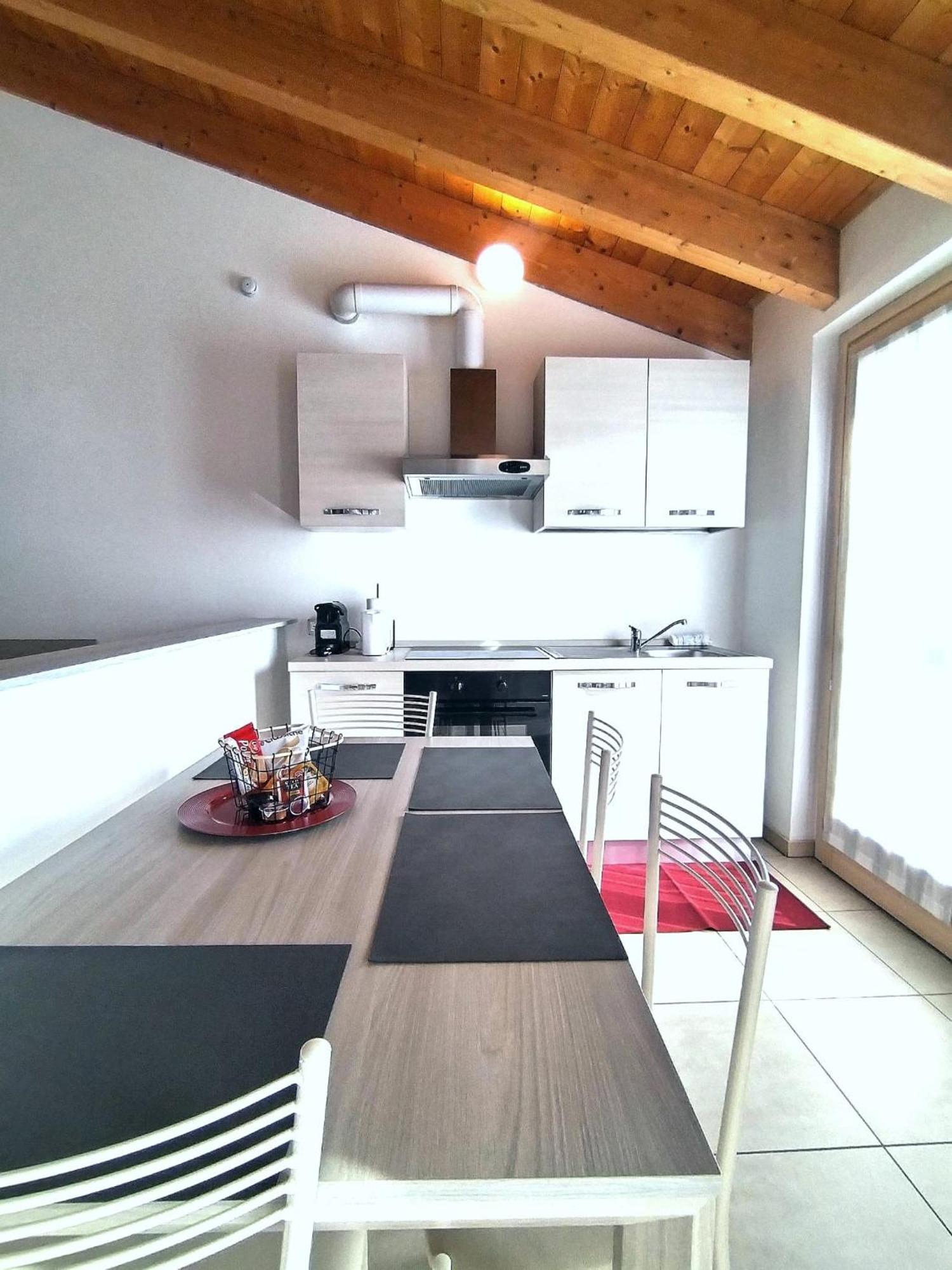 Travedona Loft By Lake Ixihome Kültér fotó
